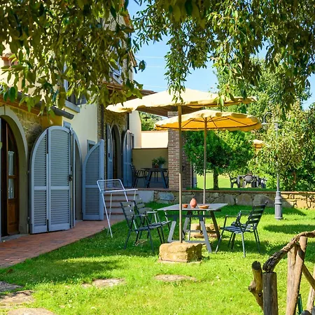 Apartment Ground-floor Flat With Pool Near Cortona